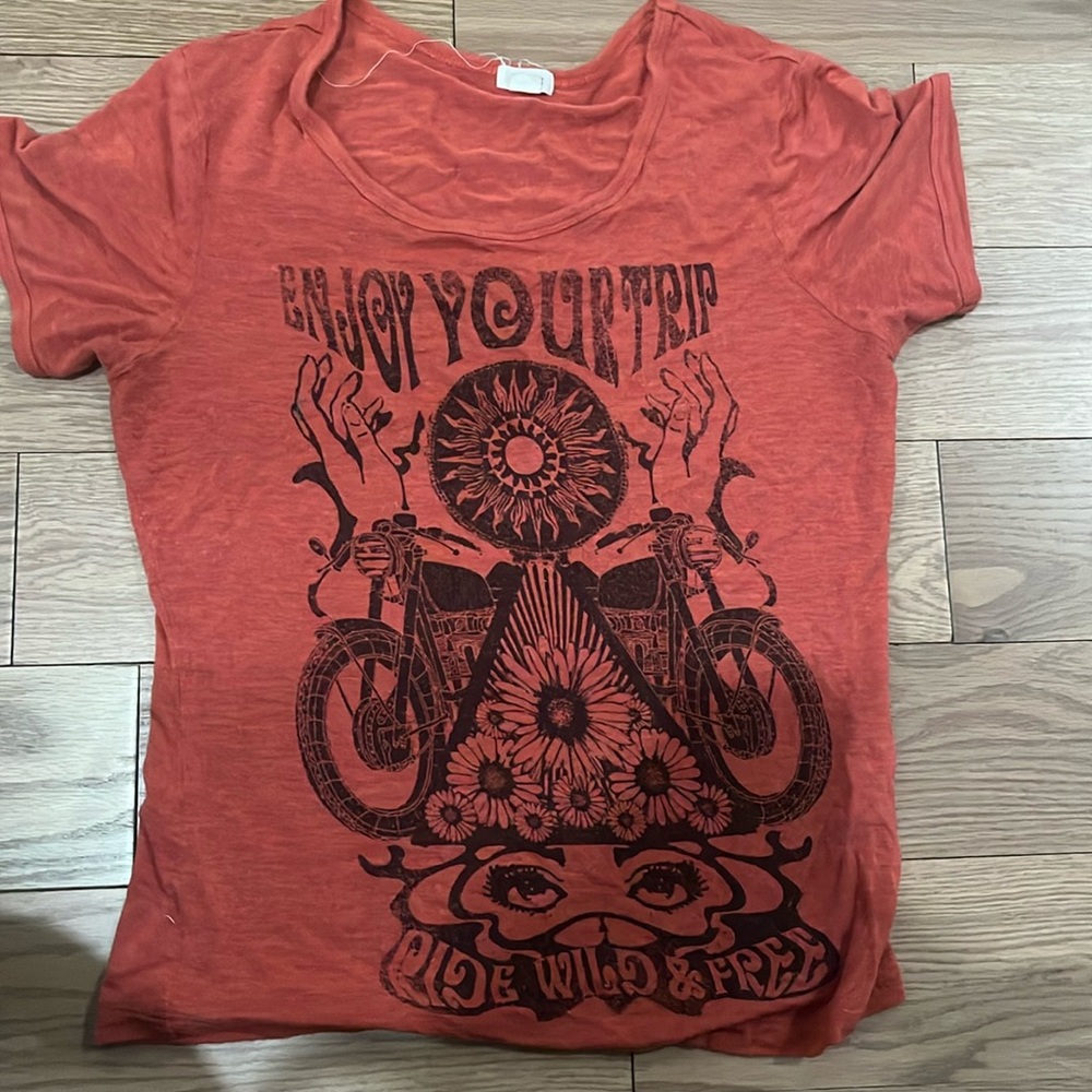 Garage graphic crop-top